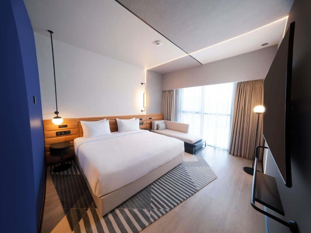 NOVOTEL 2
