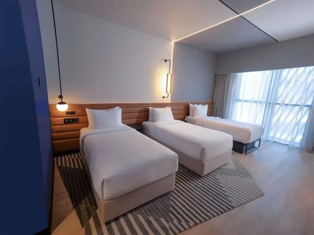 NOVOTEL 9