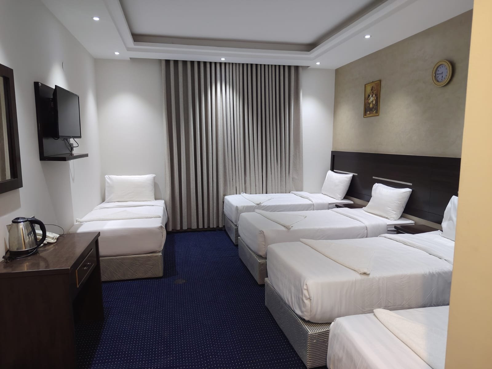 HOTEL NUMBER ONE 3 8